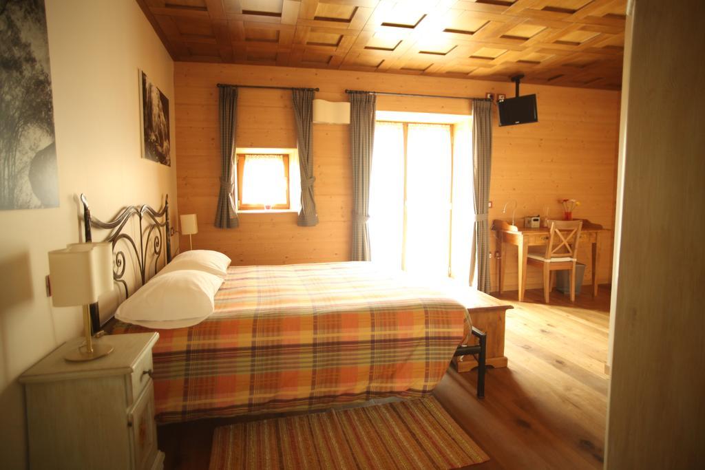 Le Case Dei Baff Morbegno Cameră foto